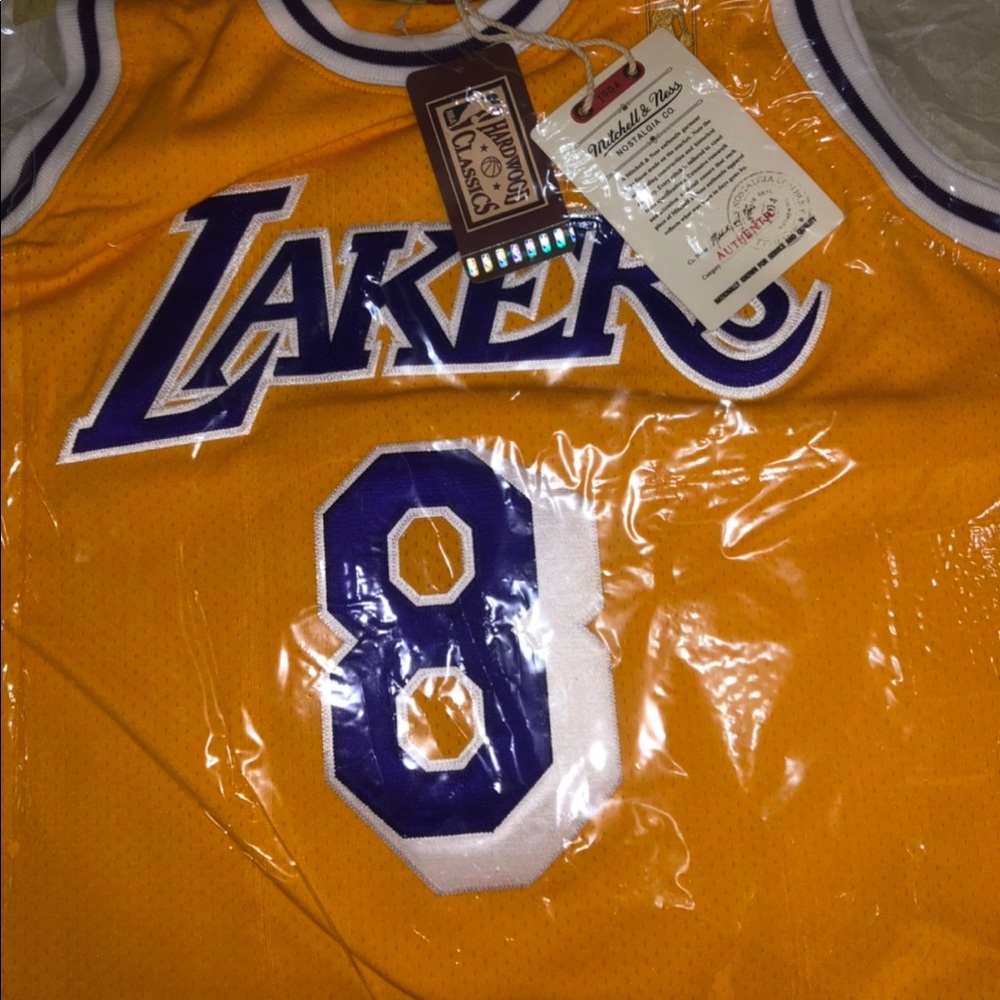 1996-97 Kobe Bryant HardWood Classic Jersey - Picture 2 of 5